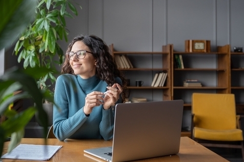 woman in front of a laptop