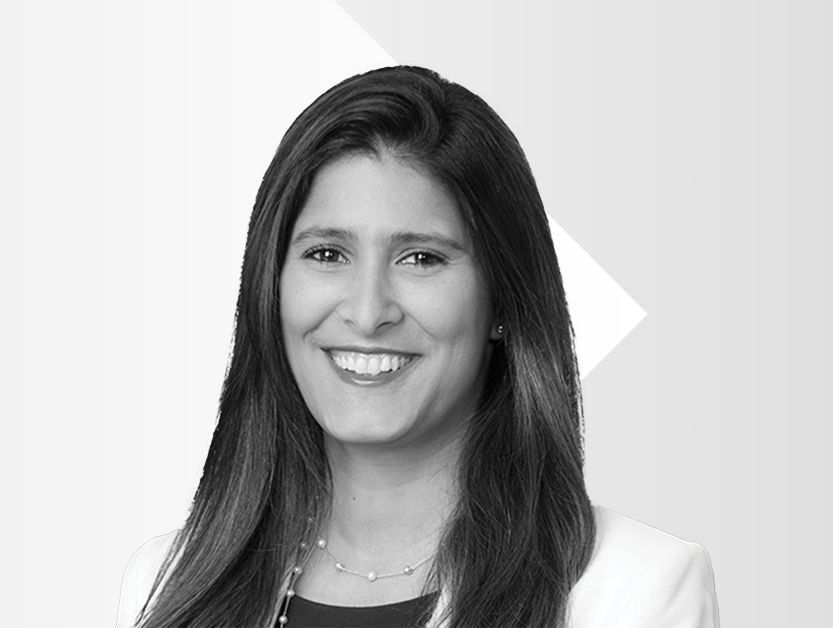 Headshot of Graziella Reis-Trani , Global Alumni Leader